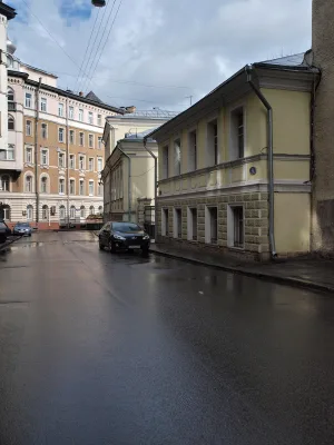 Западный флигель (Красносельский)