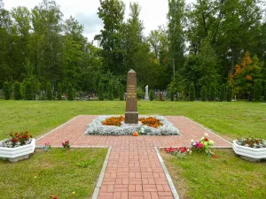 Братские могилы ленинградцев, погибших в блокаду