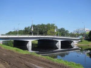 Восточный мост