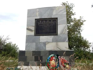 Памятник на месте «Ролика»