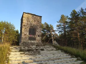 Памятник крестьянам бывших помещичьих (дотационных) земель