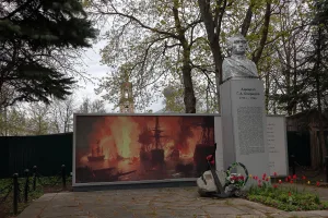 Памятник адмиралу Г.А. Спиридову