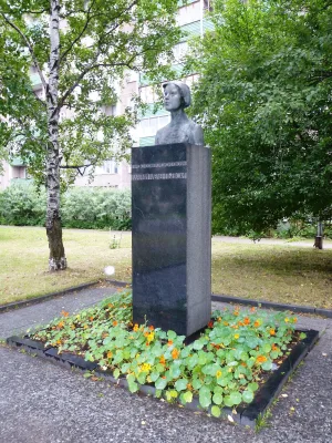 памятник Герою Советского Союза М.В. Мелентьевой