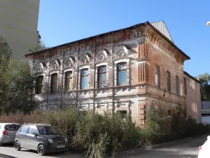 Жилой дом купца Ищенко (Ворошиловский район)