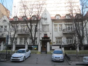 Здание аэроклуба