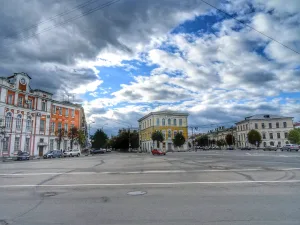 Ансамбль застройки площади