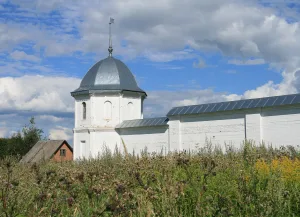Стены с башнями (фрагменты)