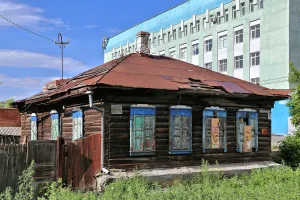 Жилой дом, образец застройки улицы