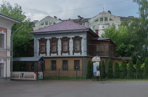 Южный жилой флигель