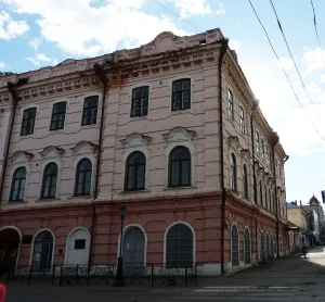 Здание бывшей городской управы