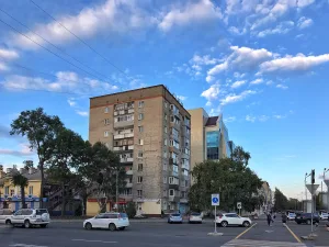 Первый жилой 9-этажный дом