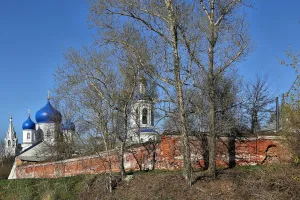 Юго-восточный участок ограды