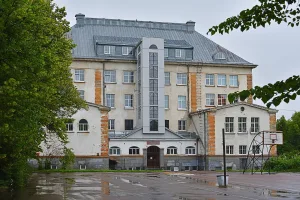 Здание народной школы