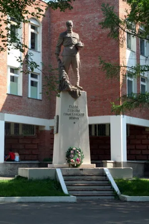 Братская могила красноармейцев Волынского полка