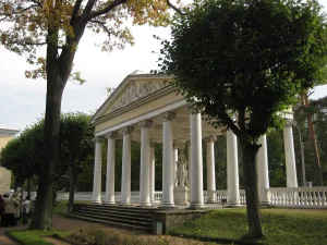 Павильон трёх граций