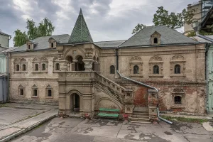 Северный корпус — палаты Правильная и Книгохранительная («Теремок»)