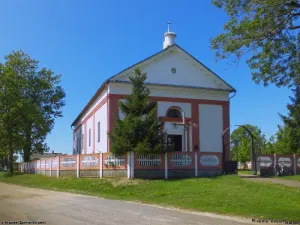 Костёл Пресвятой Троицы, Бездеж