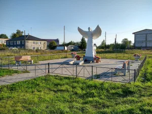 Братская могила советских воинов, погибших в годы Великой Отечественной войны