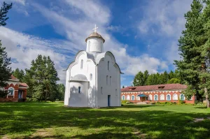 Церковь Рождества Богородицы (Перынский скит)