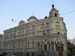 Главный корпус с храмом преподобных Сергия и Германа Валаамских
