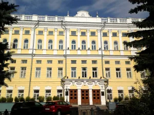 Здание Ксенинской гимназии