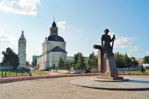 Церковь Рождества Христова с усыпальницей Демидовых (Тула)