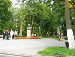 Бюст В.И. Ленина