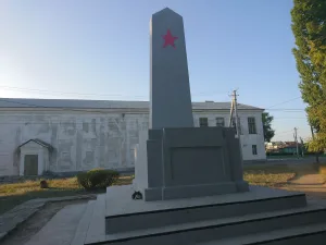 Братская могила участников Гражданской войны