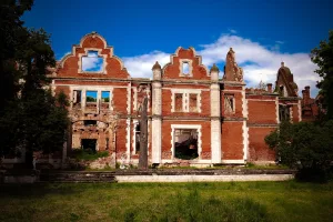 Главный дом с интерьерами