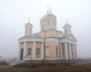 Троицкий храм
