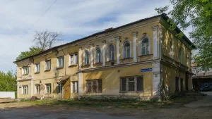 Флигель