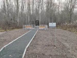 Братская могила воинов, погибших в боях с белогвардейцами