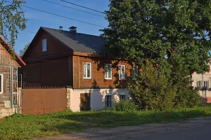 Дом жилой с лавкой