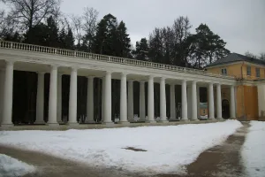 Галереи парадного двора