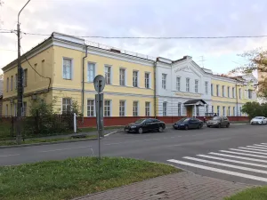 Здание реального училища, где учился И. В. Северянин