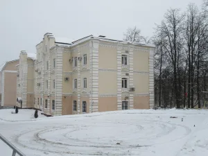 площадь Свободы 8