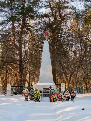 Братская могила воинов, умерших от ран (1941-1945)
