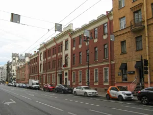 Корпус по Большому проспекту (правый)
