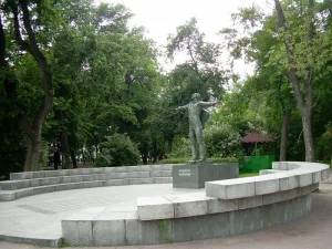 Памятник Высоцкому
