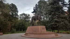 Парк Дружбы. Произведения монументальной скульптуры