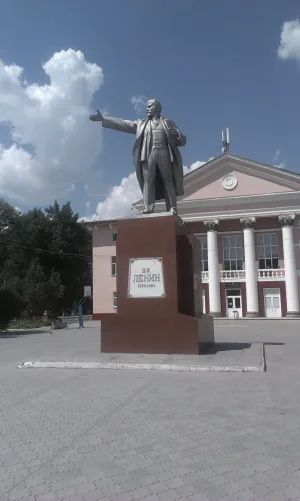Памятник В.И. Ленину