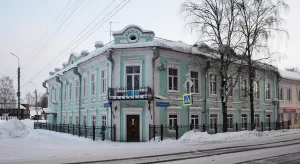 Дом Чебаевских с магазином