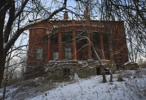 Флигель западный