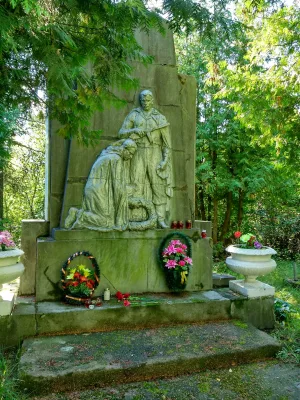Братская могила С. Я. Киреева и П. П. Борисова