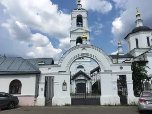 Церковная ограда (Троицкое)
