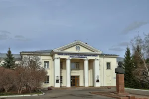 Здание лётно-технического училища ГВФ