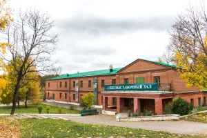 Конный двор