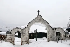 Ограда с воротами