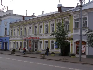 Дом Петровского