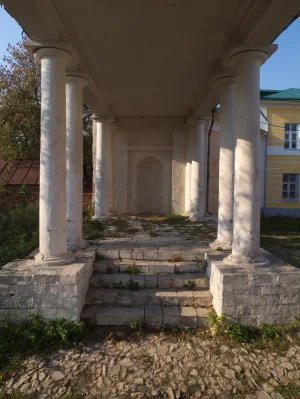 Галерея